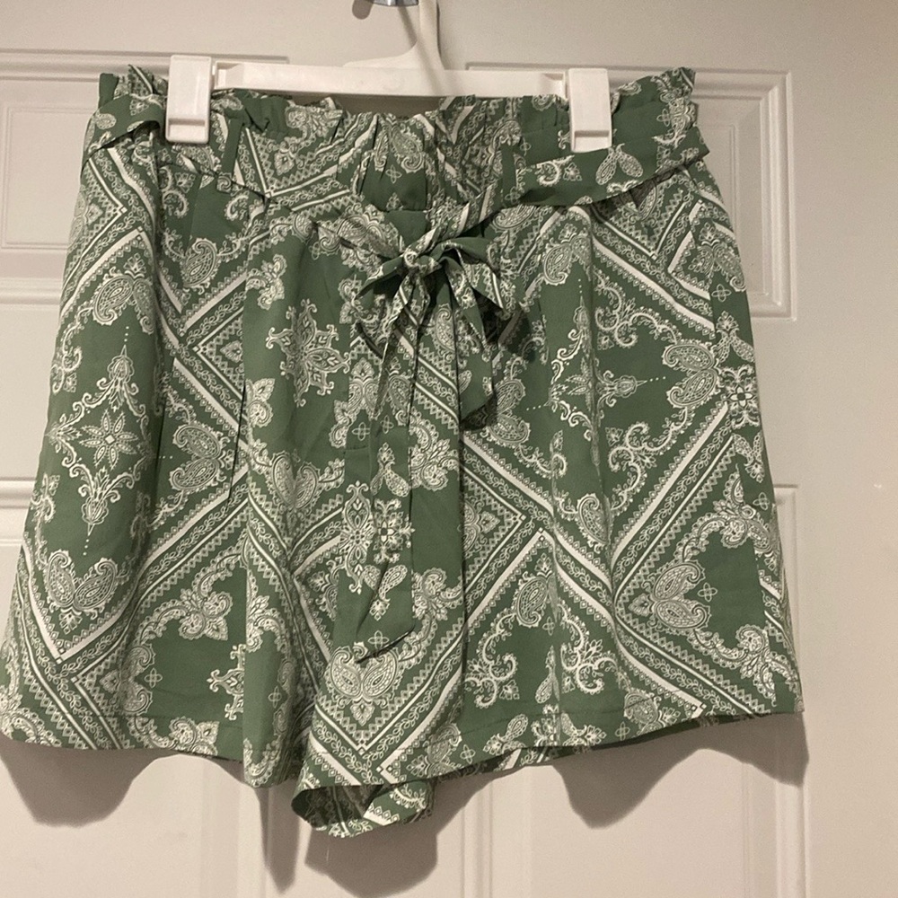 Heyson Green Patterned Shorts Size 1XL